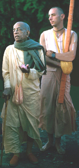 Prabhupada_and_Visnujana.JPG